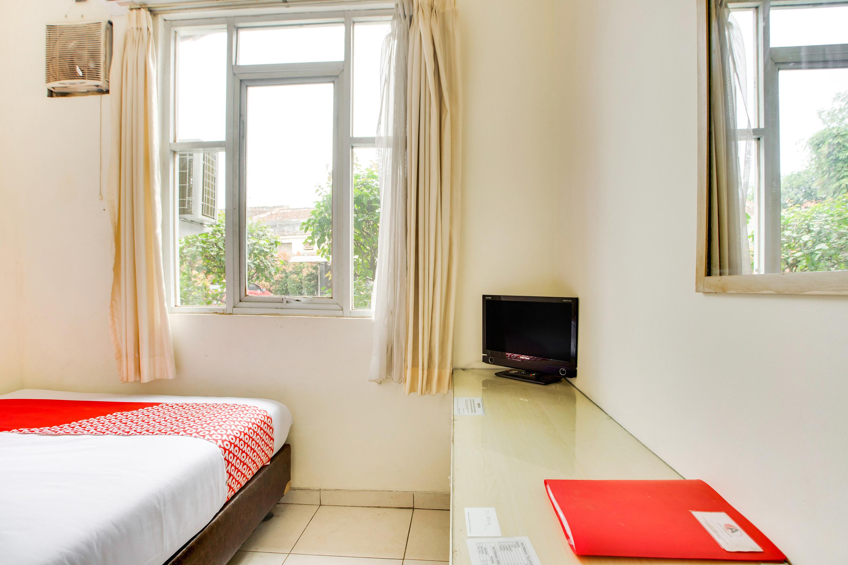 Reddoorz @ Hotel Arimbi Dewi Sartika Baru บันดุง ภายนอก รูปภาพ